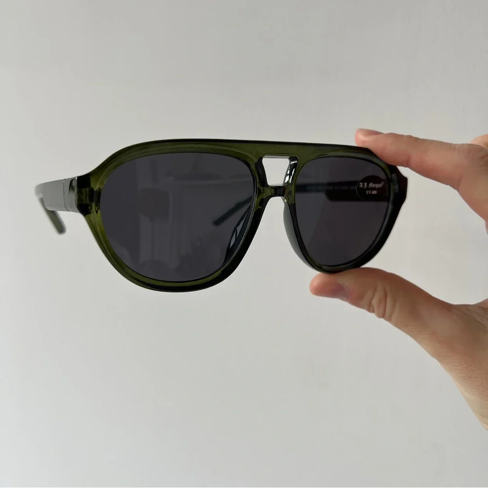 AJ Morgan olive green round aviator style sunglasses